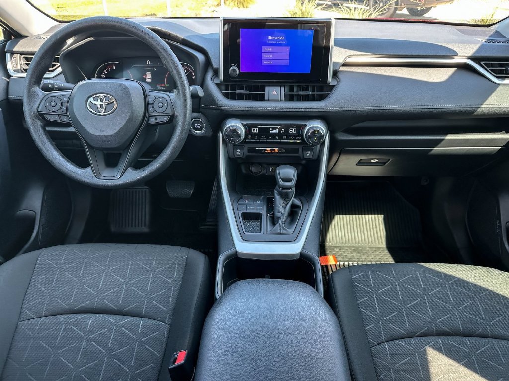 Used 2023 Toyota RAV4 XLE w/ Convenience Package FWD image 11