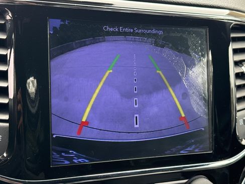 Used 2019 Jeep Grand Cherokee Limited AWD/4WD image 25