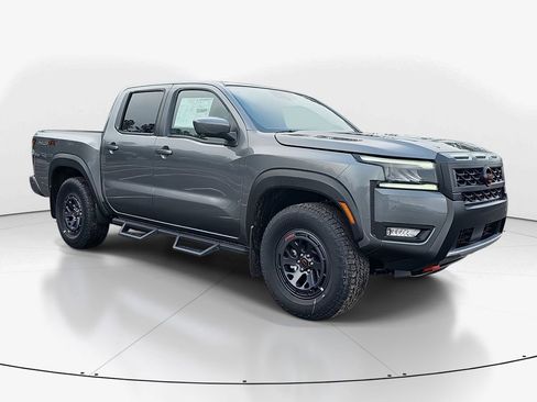 New 2026 Nissan Frontier PRO-4X w/ Pro-4x Convenience Package image 2