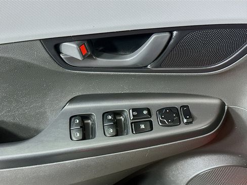 Used 2020 Hyundai Kona SEL image 15