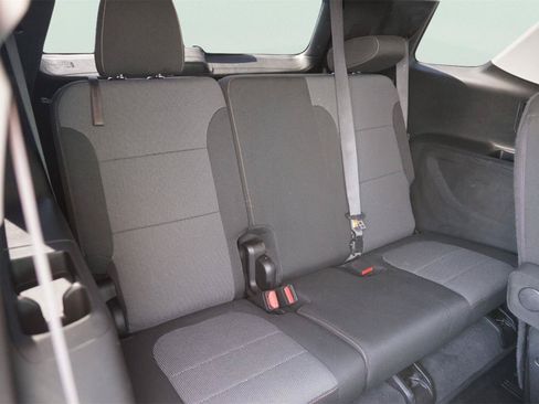 Used 2019 Chevrolet Traverse LT w/ LPO, Floor Liner Package FWD image 15