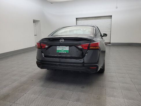Used 2024 Nissan Altima 2.5 S FWD image 7