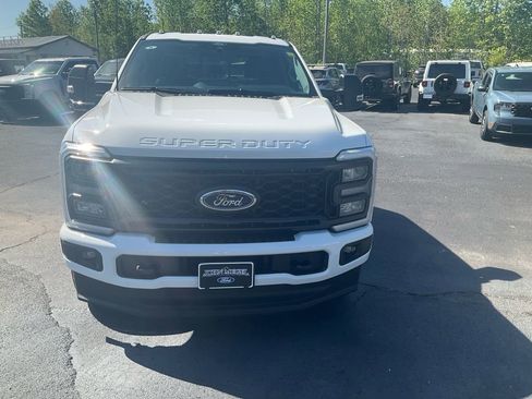 Used 2025 Ford F250 XL w/ STX Appearance Package image 2