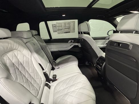 New 2027 BMW X7 xDrive40i w/ M Sport Package AWD/4WD image 27