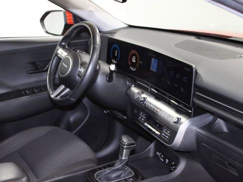 Used 2024 Hyundai Kona SEL image 28