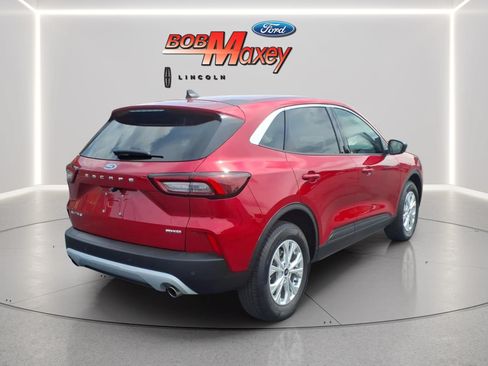 Used 2023 Ford Escape Active w/ Tech Pack #1 AWD/4WD image 4