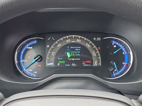 Used 2025 Toyota RAV4 LE image 21