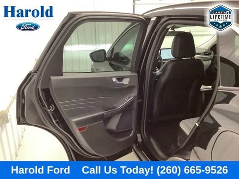 Used 2024 Ford Escape SE FWD image 13