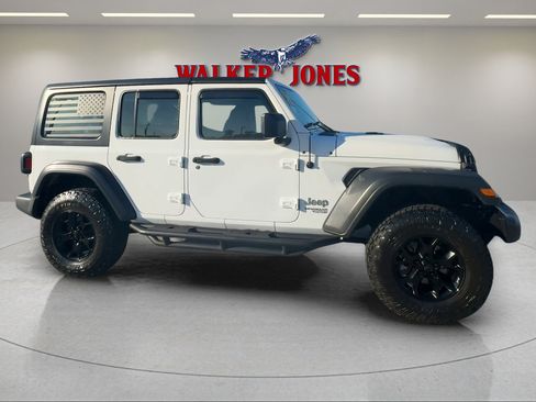 Used 2019 Jeep Wrangler Unlimited Sport image 8
