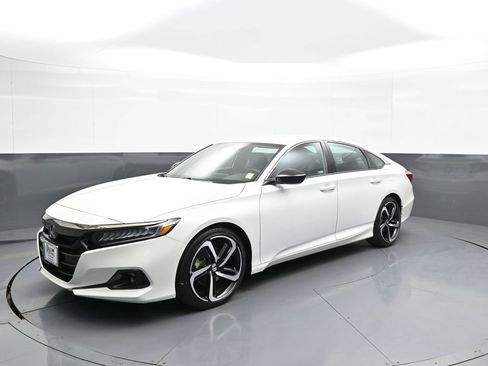 Used 2022 Honda Accord Sport image 10