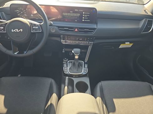 New 2026 Kia Seltos EX FWD image 14