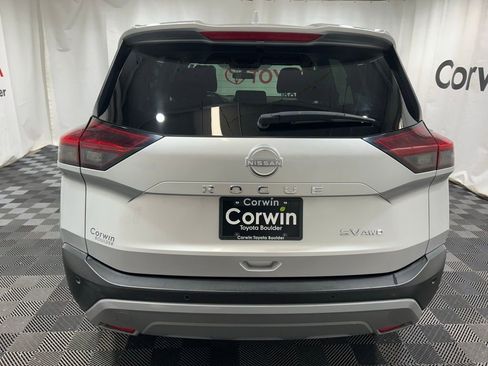 Used 2023 Nissan Rogue SV image 6
