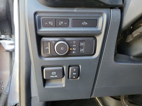 Used 2022 Ford F150 XLT w/ Equipment Group 302A High RWD image 22