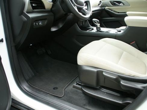 Used 2022 Chevrolet Traverse LS w/ Midnight/Sport Edition image 13