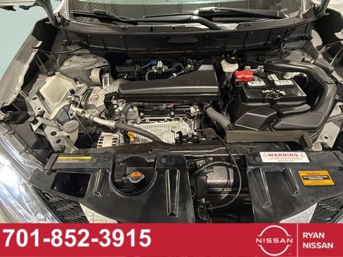 Certified 2016 Nissan Rogue SL w/ SL Premium Package image 43