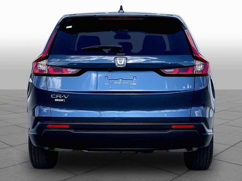Used 2025 Honda CR-V LX image 4