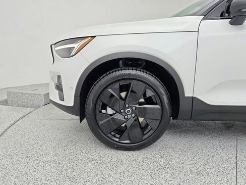 New 2026 Volvo XC40 B5 Ultra w/ Climate Package image 13