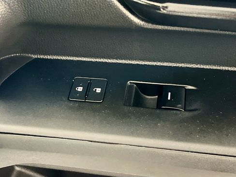 Used 2024 Toyota Tacoma SR image 31