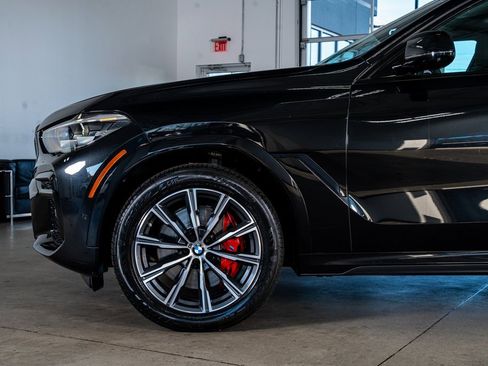 Used 2023 BMW X6 xDrive40i w/ M Sport Package image 9
