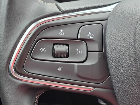 Used 2025 Buick Encore GX Preferred AWD/4WD image 19