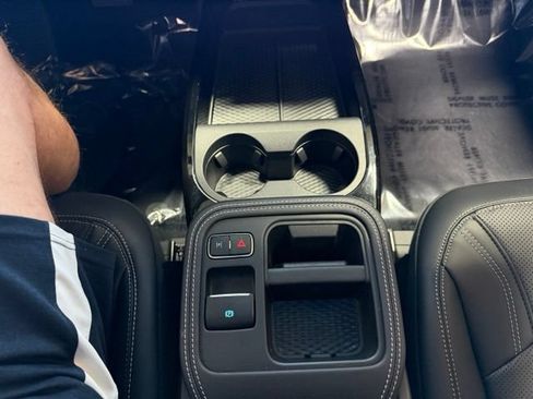 Used 2026 Ford Mustang Mach-E Premium AWD/4WD image 36