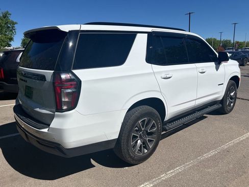 Used 2024 Chevrolet Tahoe Z71 w/ Luxury Package AWD/4WD image 5