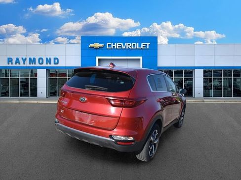 Used 2020 Kia Sportage LX AWD/4WD image 3