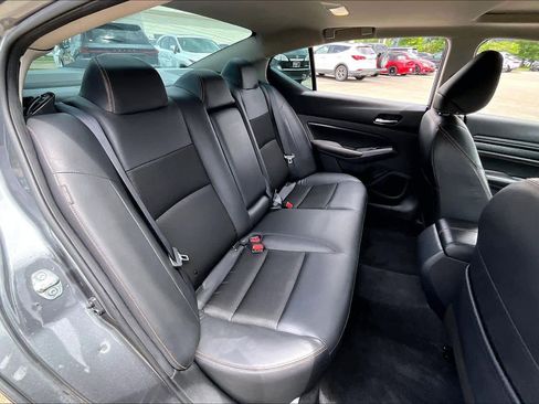 Used 2022 Nissan Altima 2.5 SR w/ Midnight Edition Package FWD image 18