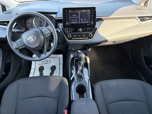 Used 2022 Toyota Corolla LE FWD image 13