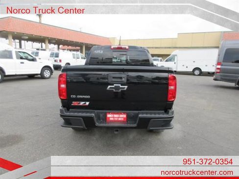 Used 2016 Chevrolet Colorado Z71 w/ Z71 Midnight Edition RWD image 6