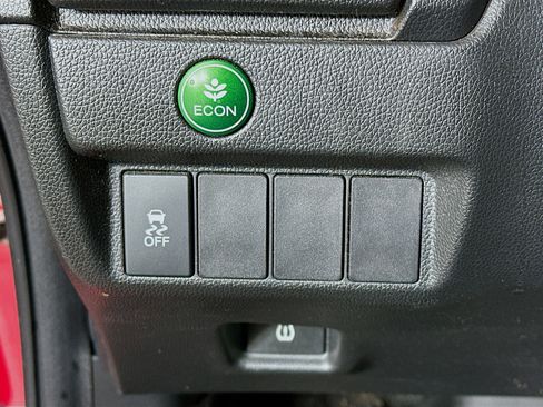 Used 2018 Honda Fit Sport image 17