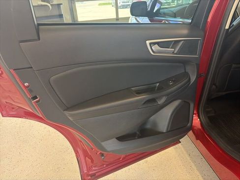 Used 2024 Ford Edge SEL w/ Convenience Package image 41