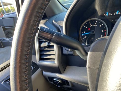 Used 2018 Ford F150 XLT w/ Equipment Group 302A Luxury AWD/4WD image 22