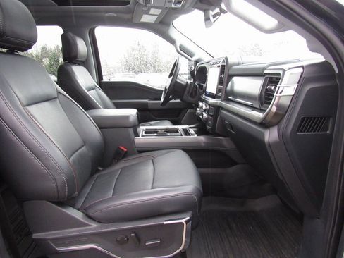 Used 2024 Ford F350 Lariat w/ Lariat Ultimate Package image 22