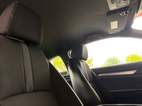 Used 2019 Honda Civic Sport image 16