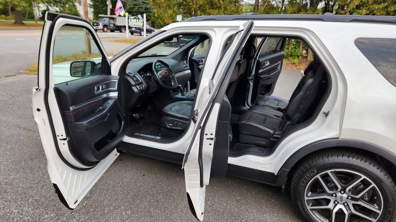 Used 2018 Ford Explorer Sport w/ Equipment Group 401A AWD/4WD image 25