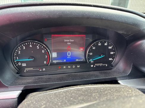 Used 2021 Ford Explorer XLT w/ Equipment Group 202A AWD/4WD image 10