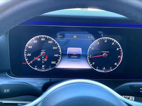 Used 2020 Mercedes-Benz E 350 4MATIC Sedan image 26