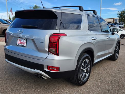 Used 2022 Hyundai Palisade SEL image 3