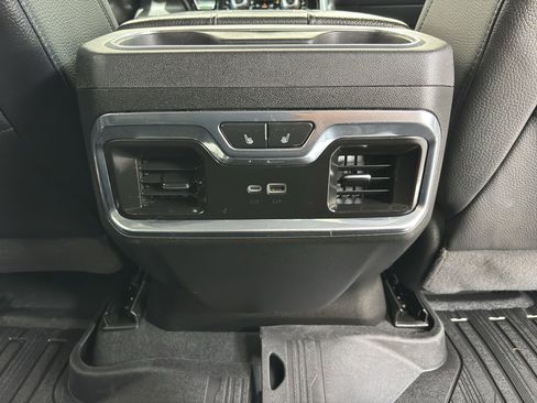 Used 2024 GMC Sierra 2500 Denali w/ Technology Package AWD/4WD image 19