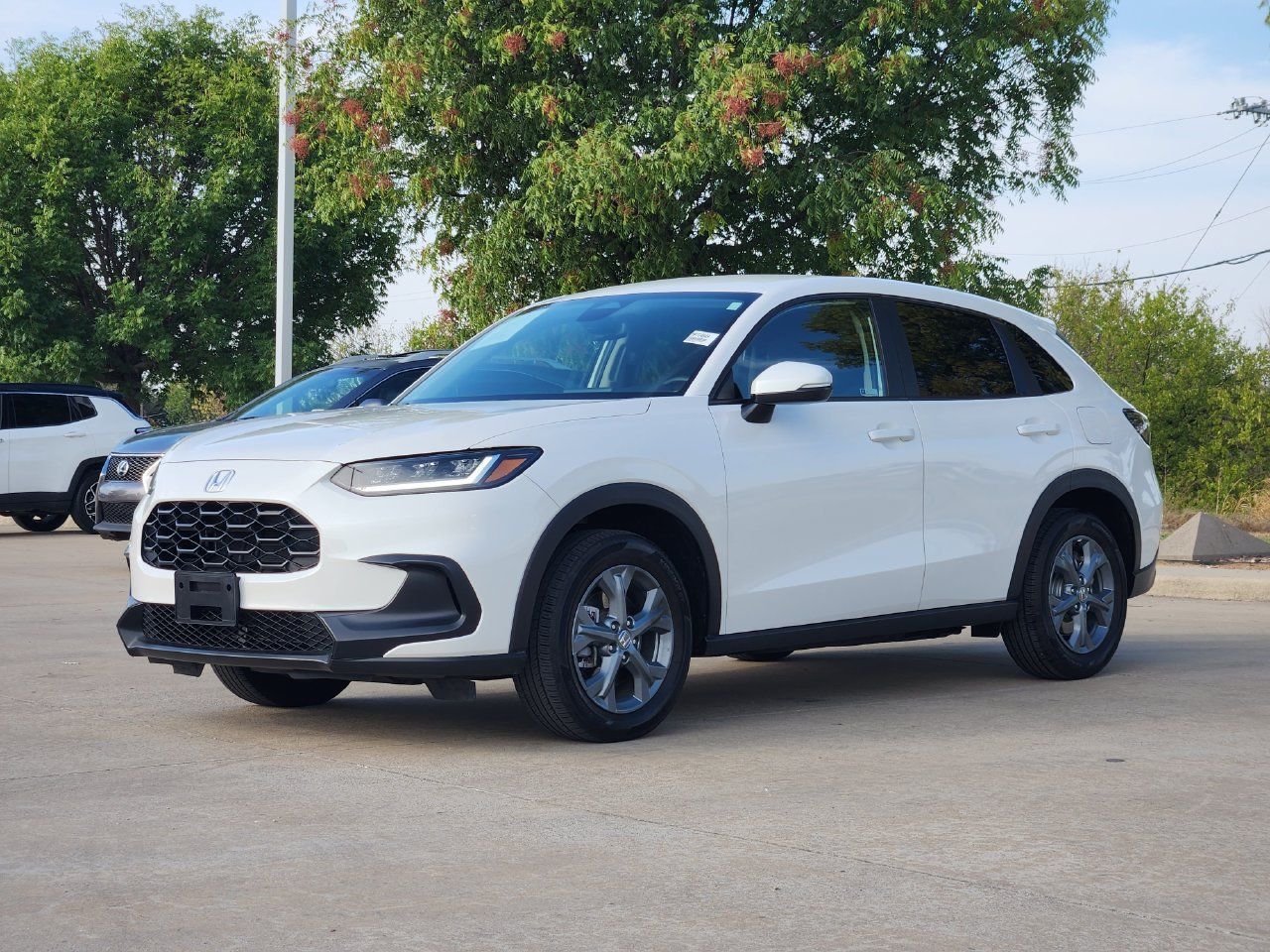 Used 2026 Honda HR-V LX image 3