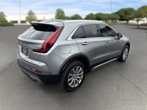 Used 2023 Cadillac XT4 Premium Luxury FWD image 7