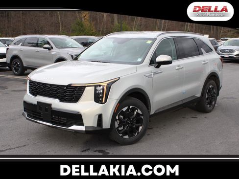 New 2026 Kia Sorento S image 1