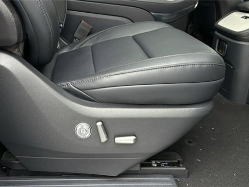 New 2025 Lincoln Navigator L Reserve w/ Jet Appearance Package image 11