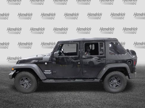 Used 2017 Jeep Wrangler Unlimited Sport w/ Connectivity Group image 6
