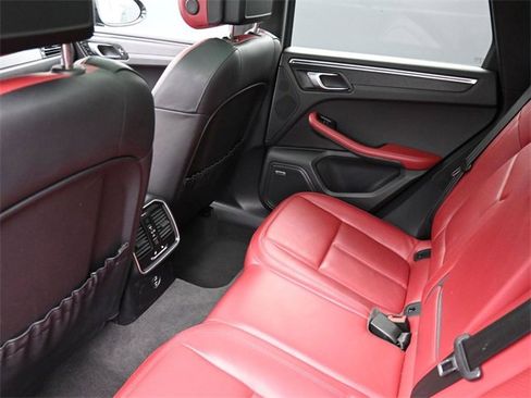 Used 2023 Porsche Macan GTS image 24