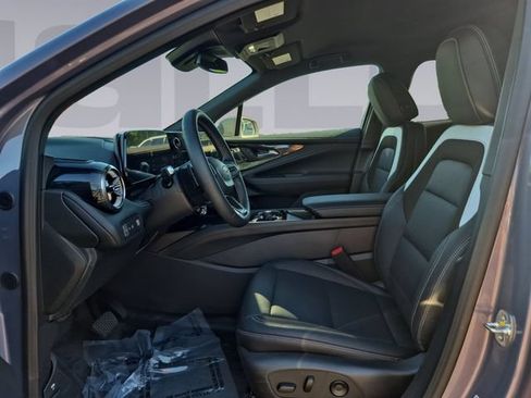Used 2026 Chevrolet Blazer EV LT FWD image 10