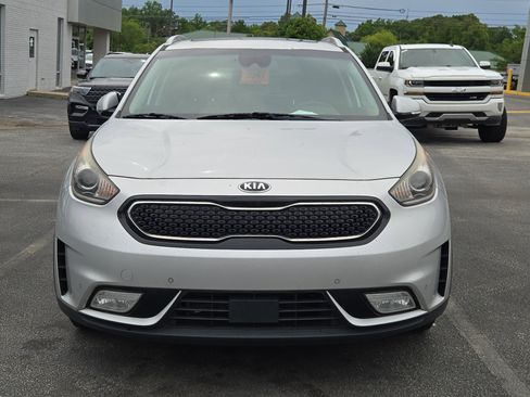Used 2019 Kia Niro EX w/ EX Premium Package FWD image 2