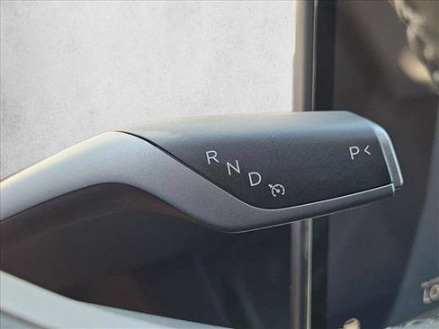 Used 2025 Tesla Model Y Long Range RWD image 16