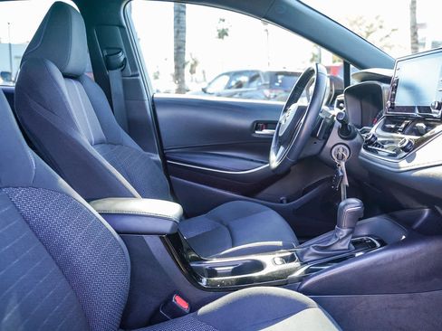 Used 2020 Toyota Corolla SE image 16
